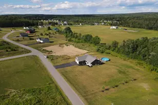 204 Edenfield Dr, Hermon, ME 04401 - Photo 7