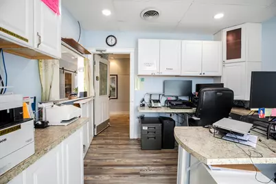 557 Hammond Street, Bangor, ME 04401 - Photo 23