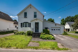 51 High St, Houlton, ME 04730 - Photo 3