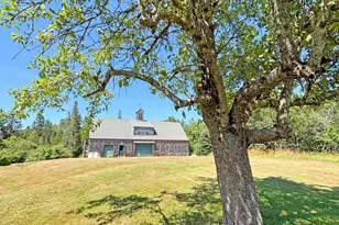 26 Cape Rd, Tremont, ME 04674 - Photo 13