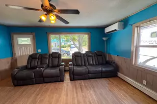 26 Hale St, Lincoln, ME 04457 - Photo 9