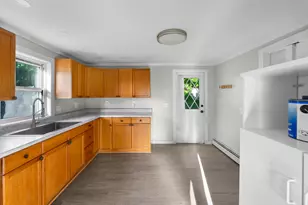 89 Brunswick St, Old Town, ME 04468 - Photo 3