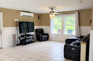 28 Pleasant Hill Dr, Waterville, ME 04901 - Photo 15