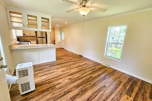 136 Pine Tree Ln, Farmington, ME 04938 - Photo 15