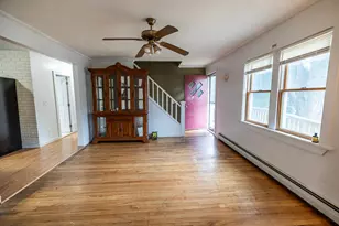 28 Mathews Ave, Waterville, ME 04901 - Photo 5