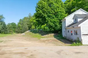 817 Riverside Dr, Augusta, ME 04330 - Photo 9