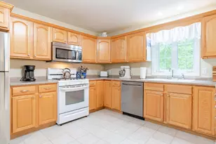 245 Bradley St, Saco, ME 04072 - Photo 5