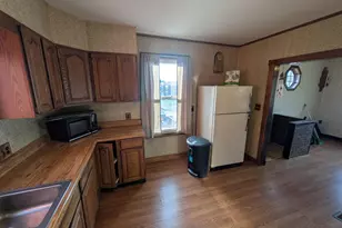 85 School St, Millinocket, ME 04462 - Photo 9