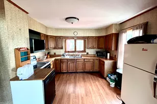 85 School St, Millinocket, ME 04462 - Photo 11