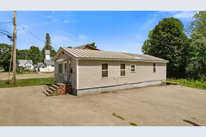 47 Bray Avenue, Fairfield, ME 04937 - Photo 9