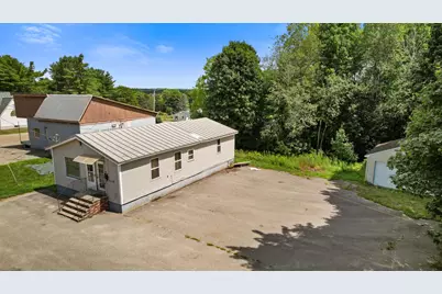 47 Bray Avenue, Fairfield, ME 04937 - Photo 11