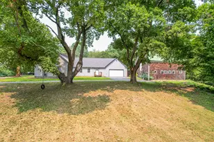 497 N Parish Rd, Turner, ME 04282 - Photo 11