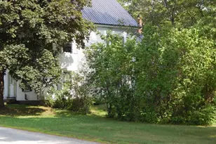 51 Tremont St, Paris, ME 04281 - Photo 3