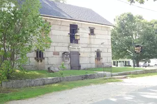 51 Tremont St, Paris, ME 04281 - Photo 9