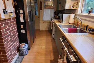 18 N Wiggin St, Greenville, ME 04441 - Photo 3