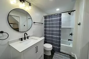 17 Grove St, Rockland, ME 04841 - Photo 5