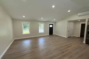 22 Lindsay Way, Sidney, ME 04330 - Photo 9