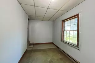 25 Pleasant Ave, Portland, ME 04103 - Photo 5