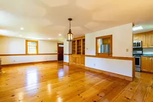 34 Curtis Ave, Camden, ME 04843 - Photo 9