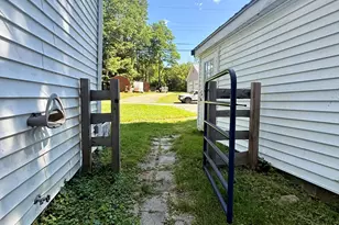 43 Harrison St, Calais, ME 04619 - Photo 9