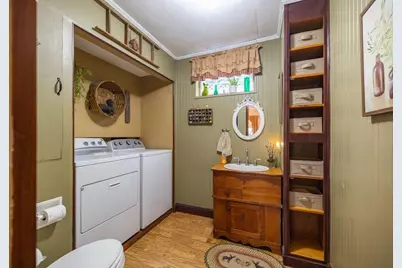 105 Franklin Street, Rumford, ME 04276 - Photo 9