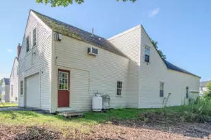 104 Hill St, Saco, ME 04072 - Photo 5