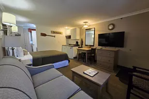 733 Post Rd, Wells, ME 04090 - Photo 11