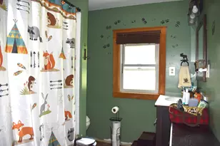 19 Pinkham St, Lincoln, ME 04457 - Photo 15