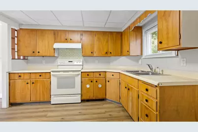 24 Warwick Street, Bangor, ME 04401 - Photo 7