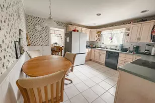 18 Eustis Pkwy, Waterville, ME 04901 - Photo 7