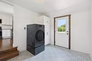 208 Pleasant St, Clinton, ME 04927 - Photo 19