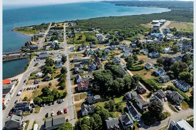 27 Pleasant Street, Lubec, ME 04652 - Photo 23