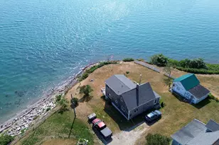 21 Ocean St, Jonesport, ME 04649 - Photo 9