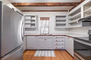 56 Thomaston St, Rockland, ME 04841 - Photo 7