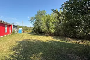 813 Dexter Rd, Corinna, ME 04928 - Photo 23