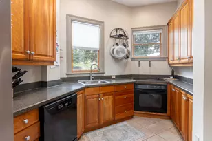 49 Deering St, Portland, ME 04101 - Photo 19