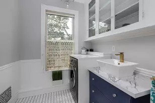 49 Deering St, Portland, ME 04101 - Photo 35