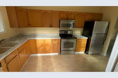 32 Spring Street, Gardiner, ME 04345 - Photo 3