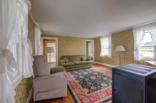 173 Kalers Corner St, Waldoboro, ME 04572 - Photo 13