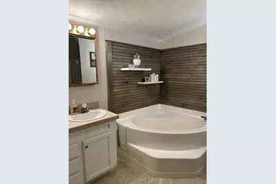 5,10,11 Country Lane, Kingfield, ME 04947 - Photo 9