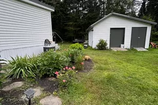 5 10 11 Country Ln, Kingfield, ME 04947 - Photo 19
