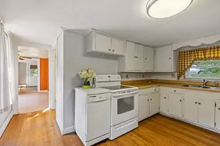 32 Murray St, Augusta, ME 04330 - Photo 15