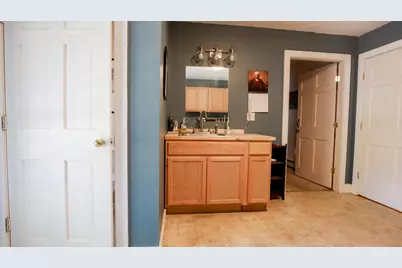 671 Essex Street, Bangor, ME 04401 - Photo 29