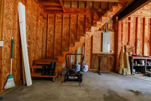 671 Essex St, Bangor, ME 04401 - Photo 87