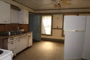 289 Main St, Canaan, ME 04924 - Photo 9