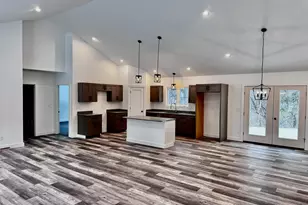 7 Hardwood Ln, Oakland, ME 04901 - Photo 9