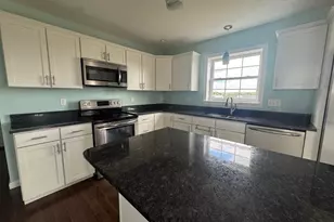 905 Blackstream Rd, Hermon, ME 04401 - Photo 5