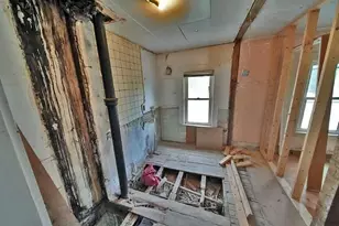 7 Cleveland St, Houlton, ME 04730 - Photo 35