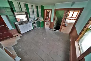 7 Cleveland St, Houlton, ME 04730 - Photo 9