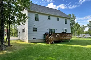202 Orchard Dr, Hermon, ME 04401 - Photo 7